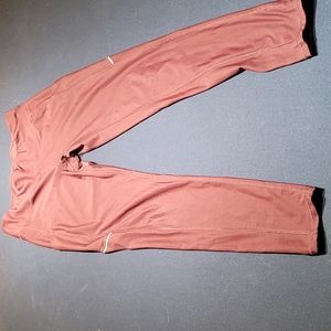 Leggings with pockets